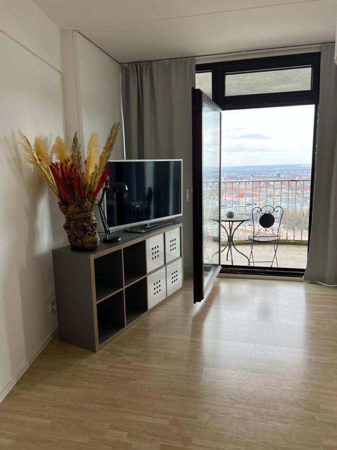 Cityapartment Im 33. Stock Augsburg Zewnętrze zdjęcie